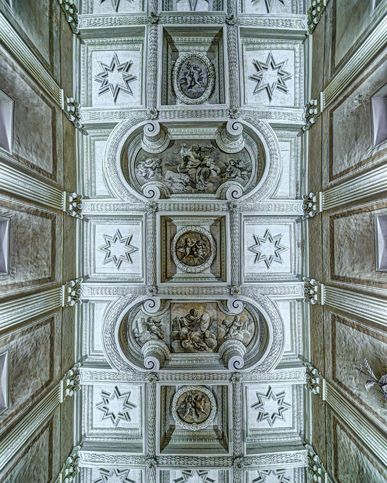 The Vallicelliana Library ceiling by Francesco Borromini 