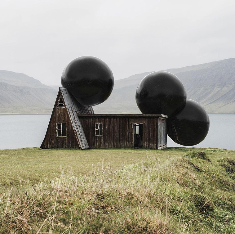 black baloons by Tadao Cern