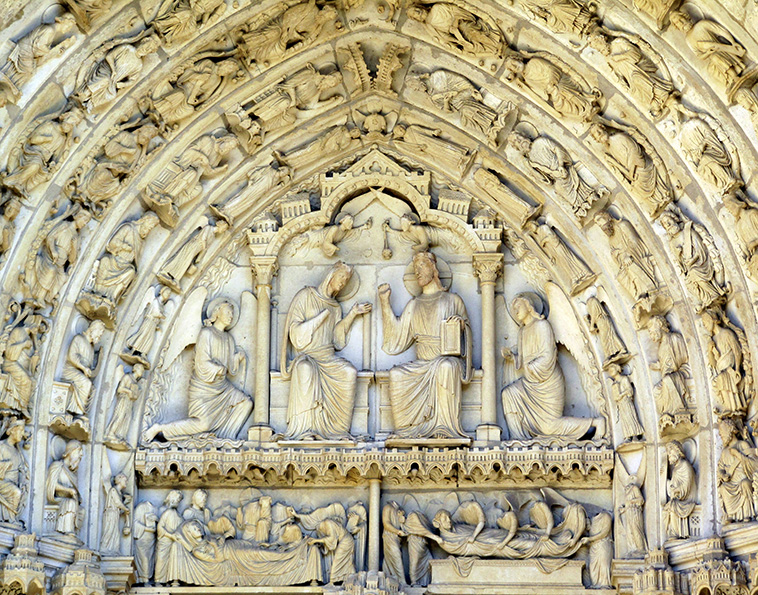 reliefs og sculptures of Chartres Cathedral