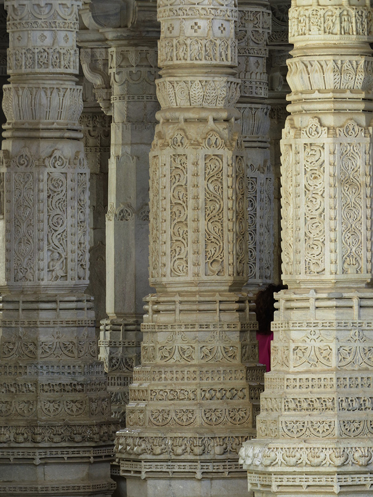 The columns of Ranakpur Temple