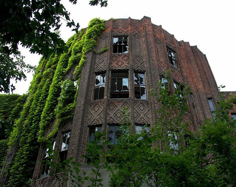 North Brother Island ghost towns