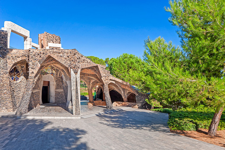 Gaudi Crypt