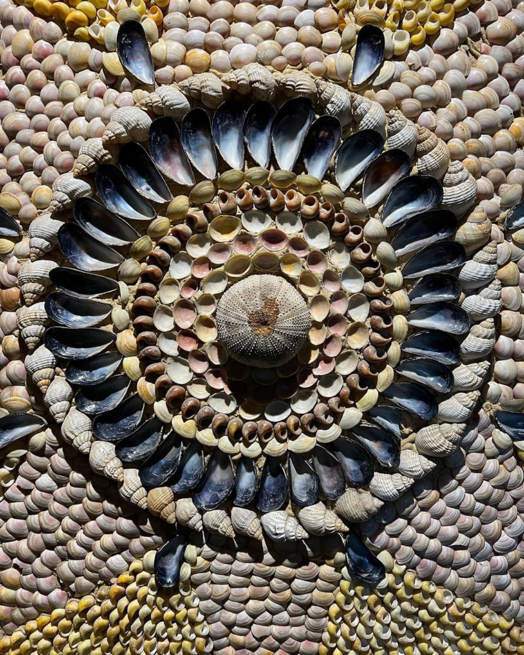 The shell grotto detail