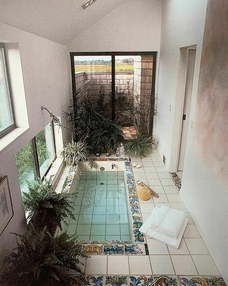 The 80s Interior