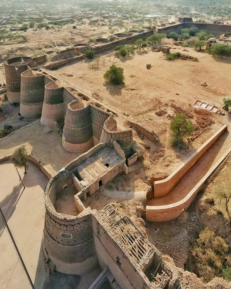 Derawar Fort