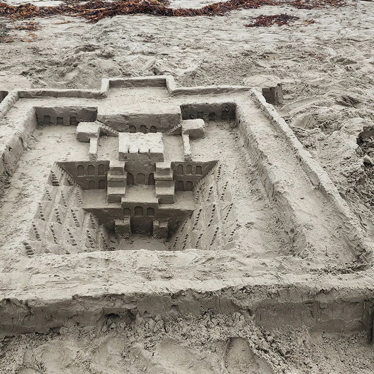 Artist Creates Breathtaking Sand Sculptures Inspired By Real Buildings