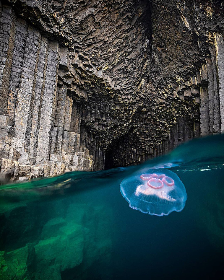 Unusual Rock Formations: Fingal's Cave in Scotland