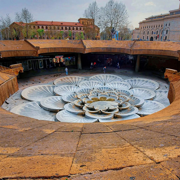 Republic Square Metro Station