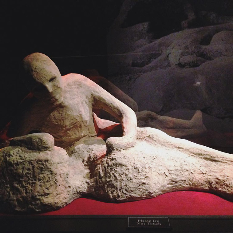 the stone people of pompeii