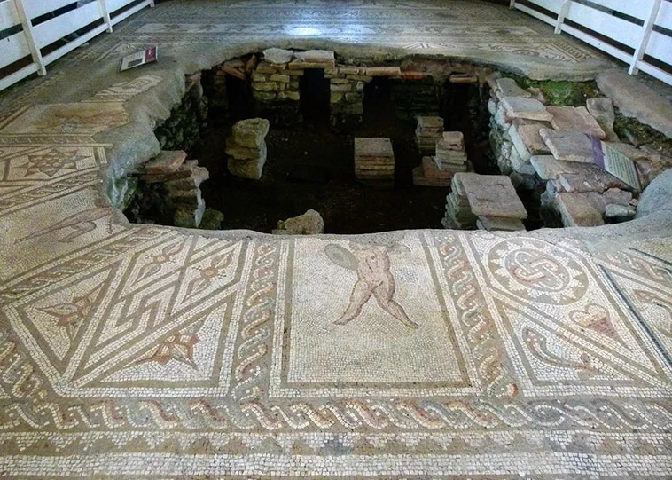 the remains of bignor roman site in britain