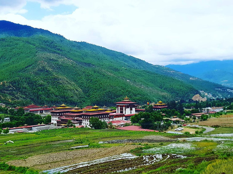 tashichho dzong of the country of dzongs