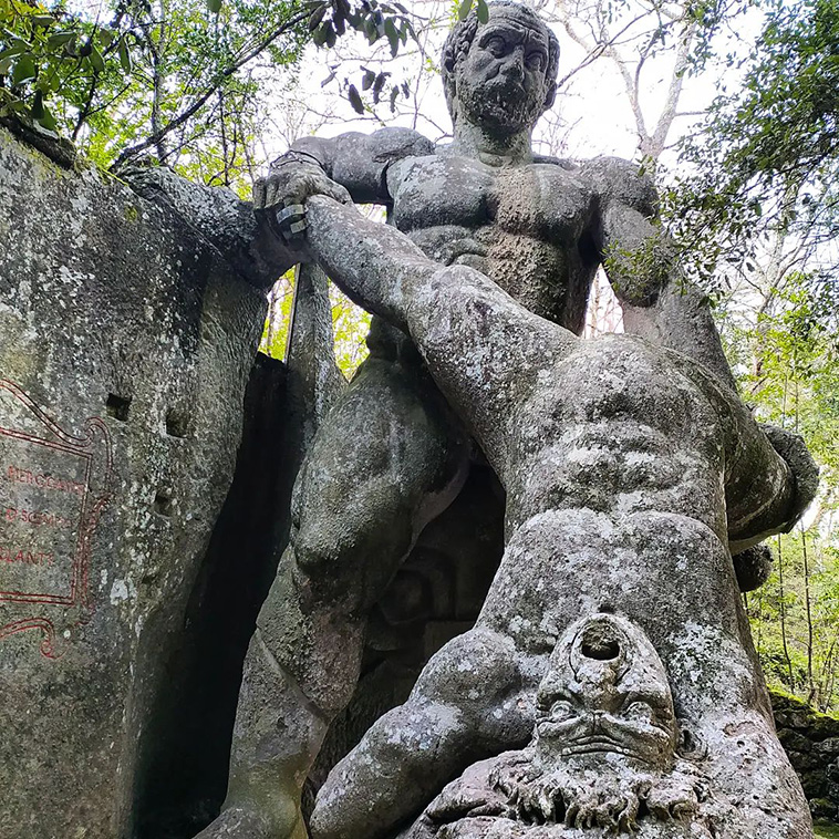 hercules and cacus, park of the monsters