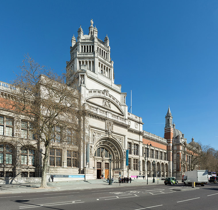 victoria and albert museum entrance