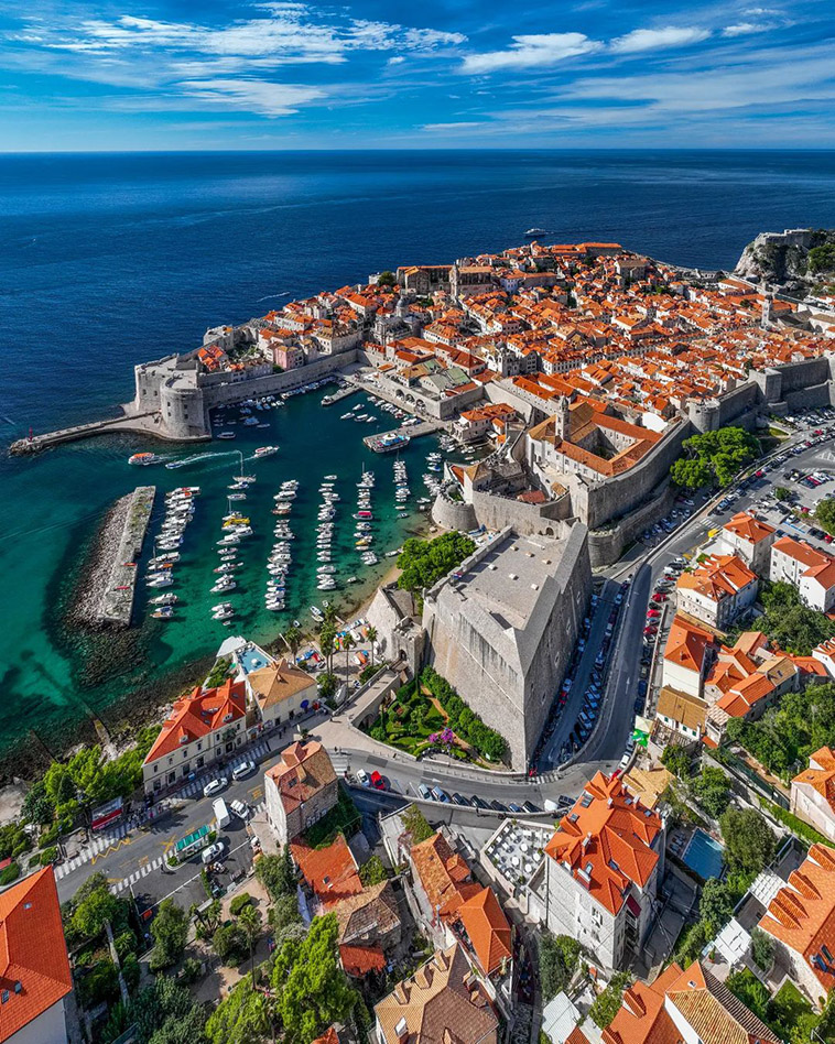 dubrovnik of walled cities
