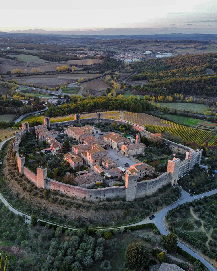monteriggioni of walled cities