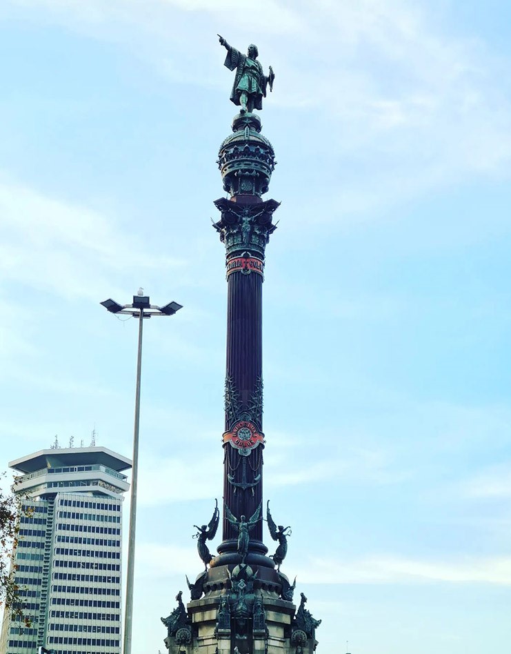 columbus monument in barcelona