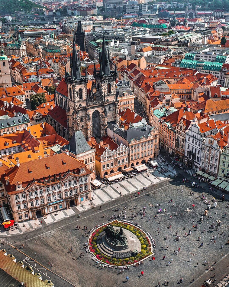 Squares Around Europe: Old Town Square in Prague