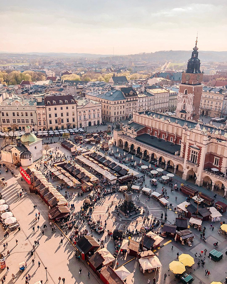 Squares Around Europe: Main Market Square in Krakow, Poland