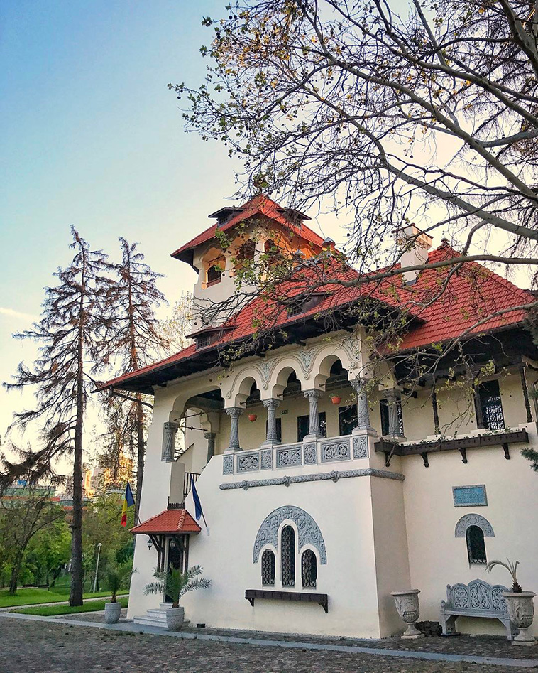 Neo-Romanian Architecture