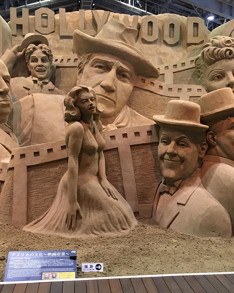 Travel Around the World in Sand - USA, The Sand Museum