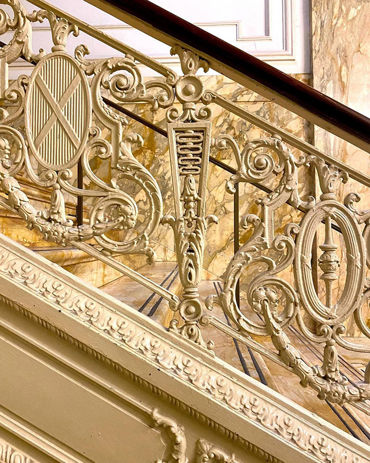 the building staircase motifs