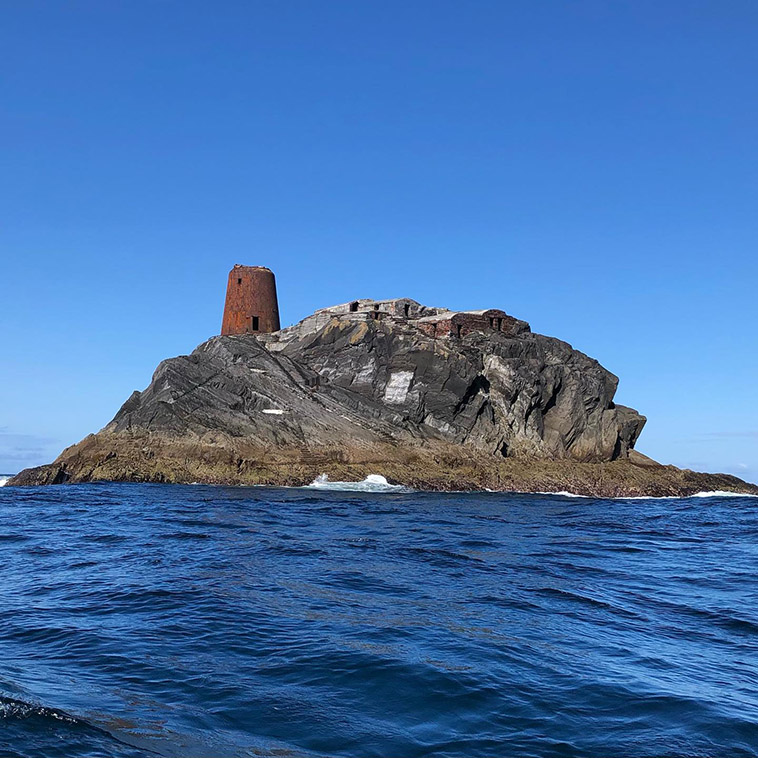 calf rock island lighthouse