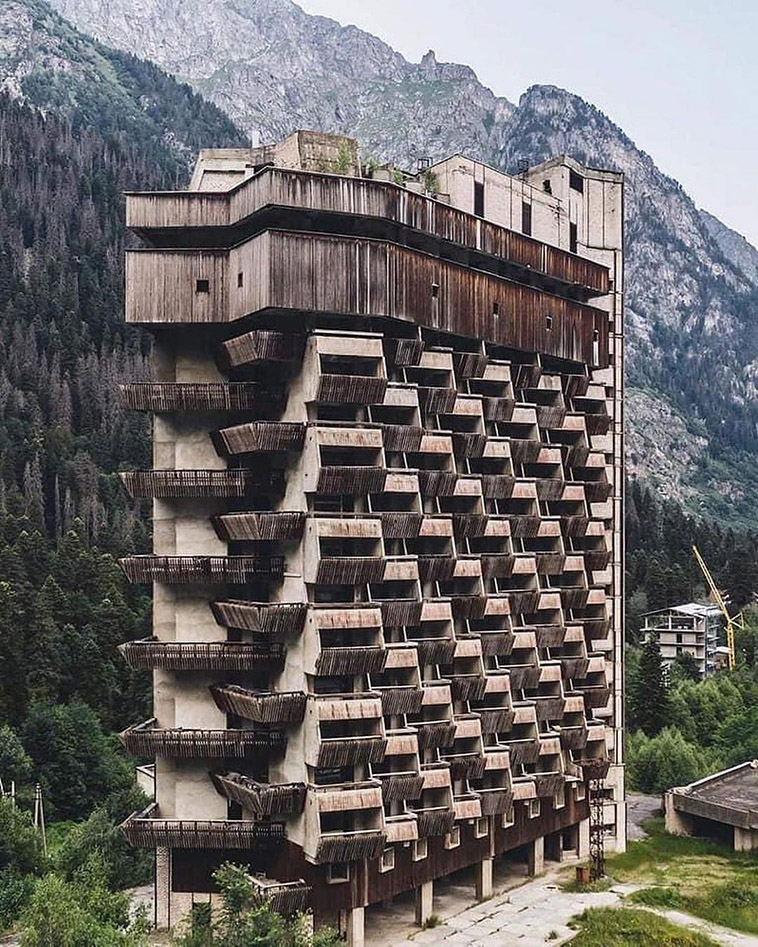 abandoned hotel in dombai