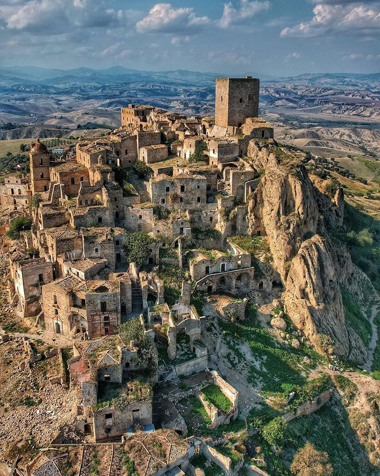 craco the ghost town