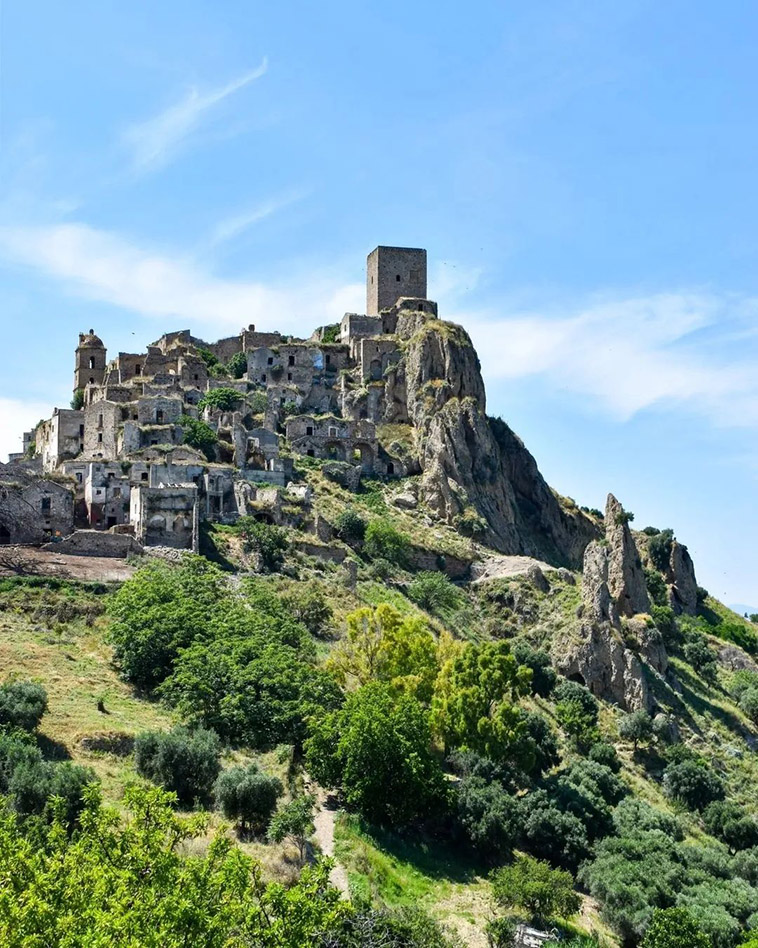 craco ghost town of italy