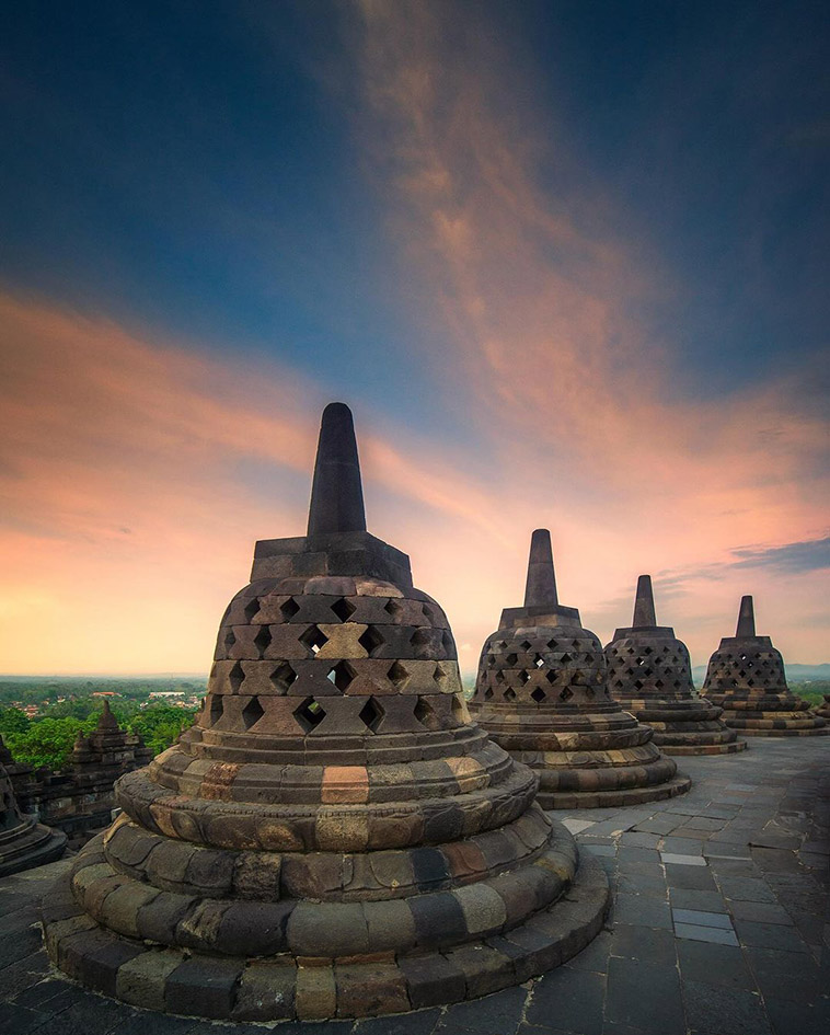 sewu bells of Largest Buddhist Temples