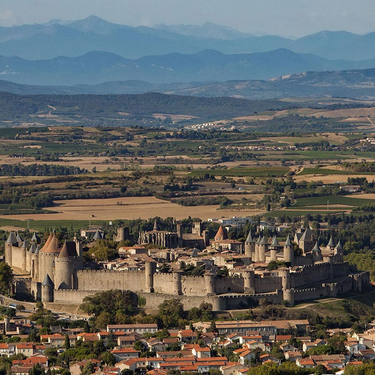 cite de Carcassonne walls