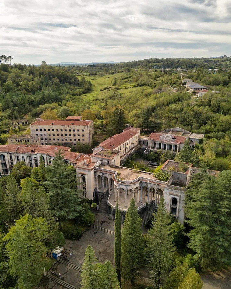 Sanatorium Medea exterior from above