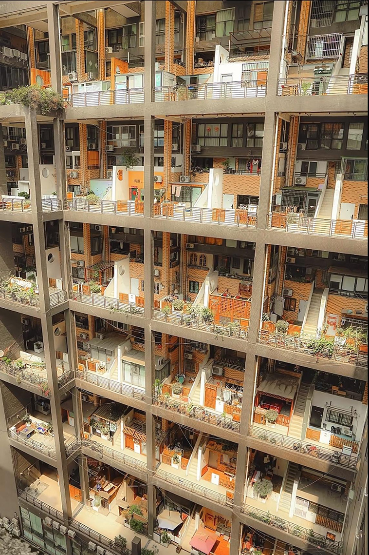 Manhattan Nature Giant Dollhouse Chengdu China
