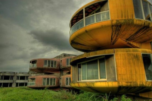 Creepiest Places on Earth_10